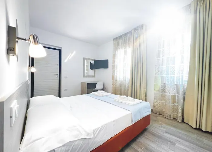 Perla Blu Tropea 4* סנטה דומניקה