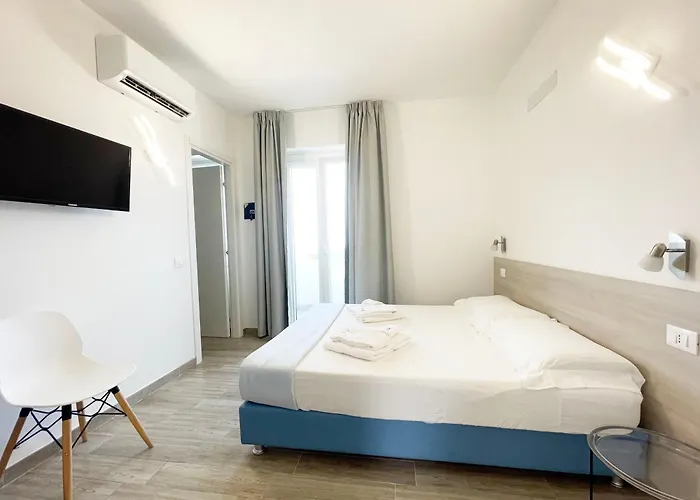 Perla Blu Tropea 4* סנטה דומניקה