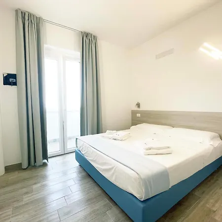 Perla Blu Tropea 4*
