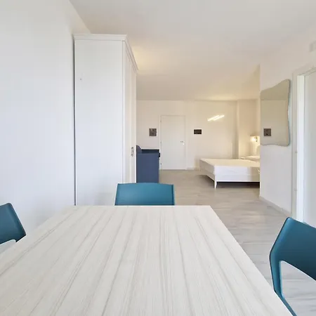 Perla Blu Tropea 4* 산타도메니카