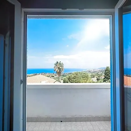 Perla Blu Tropea 4*