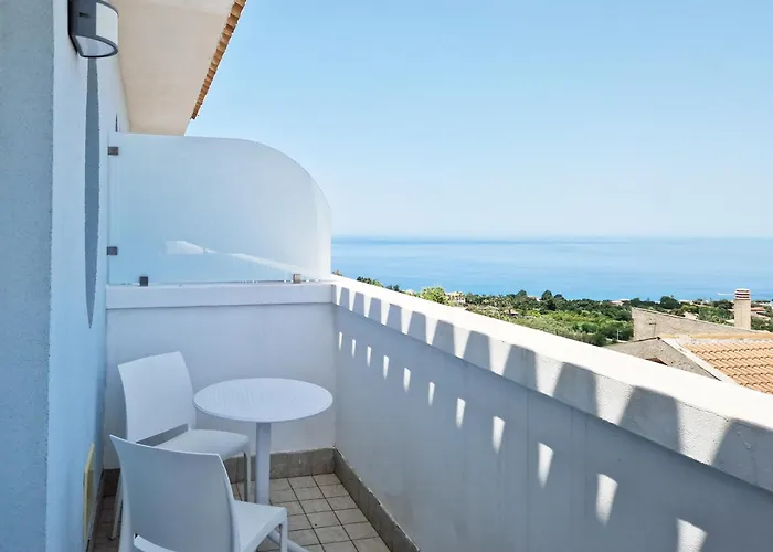 Perla Blu Tropea 산타도메니카